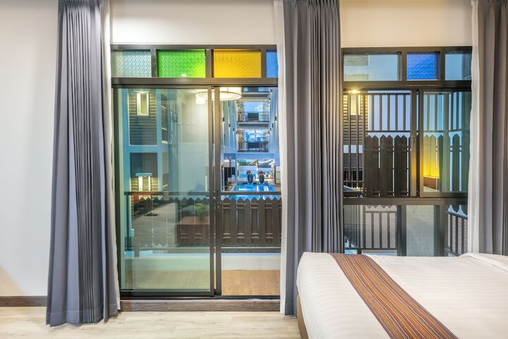 Room 32 of 83