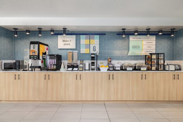 Breakfast/Coffee Service 38 of 53