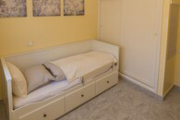 Room 18 of 24