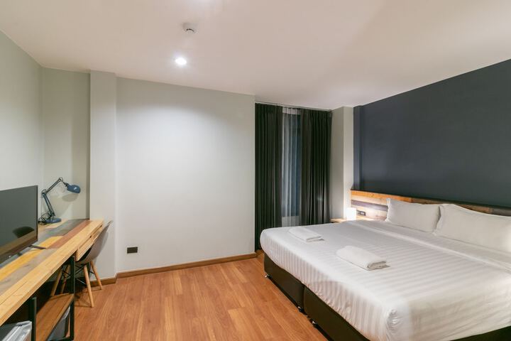 Room 25 of 60