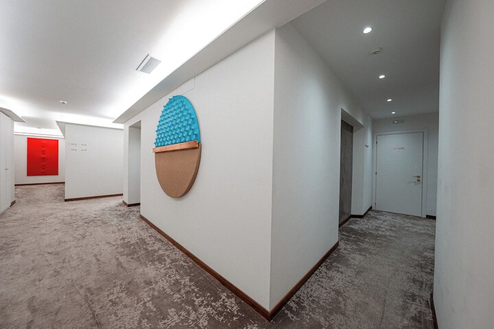 Ballroom/Hall 188 of 197