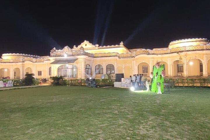 Maya Hotel