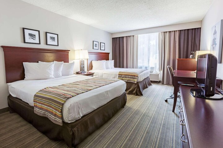 2 Queen Beds (4 of 6)