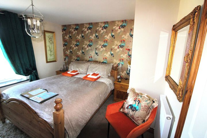 Room 25 of 64