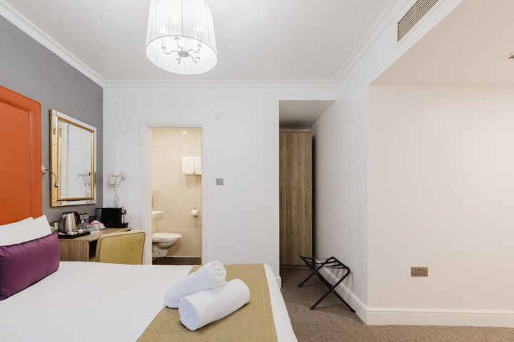 Room 92 of 165