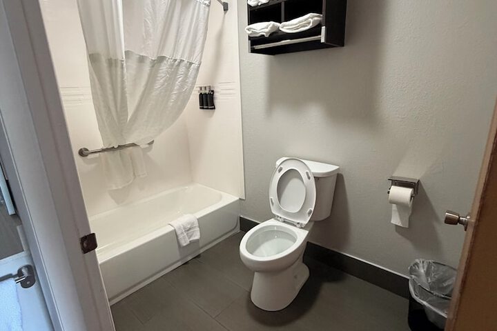 Clean Restrooms