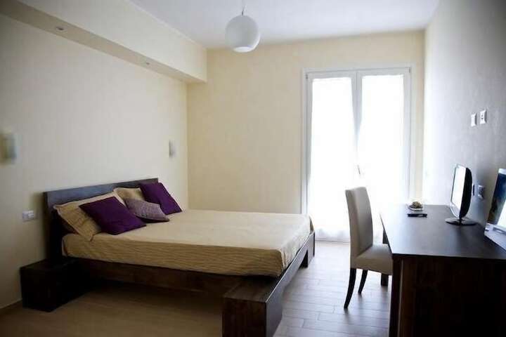 Room 12 of 43