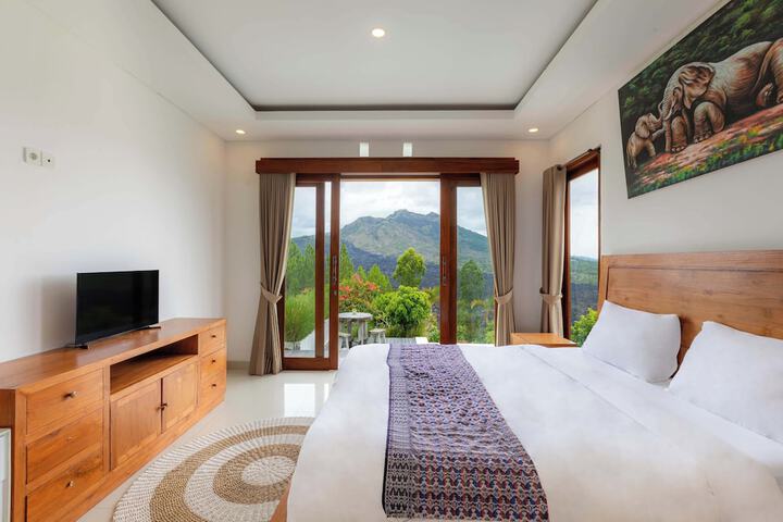 Room 15 of 36