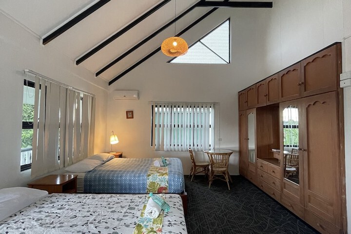 Room 16 of 92