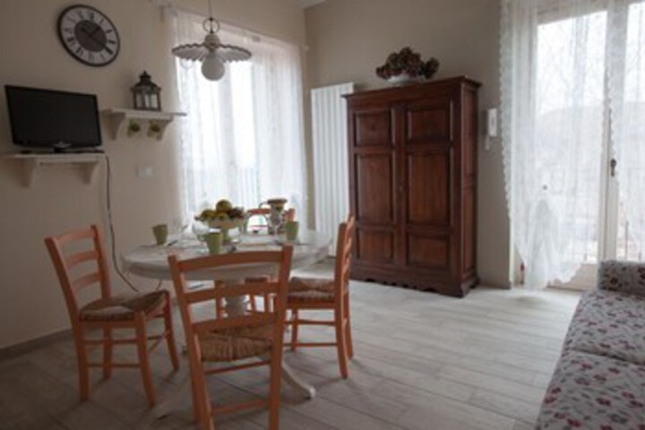 Room 11 of 25