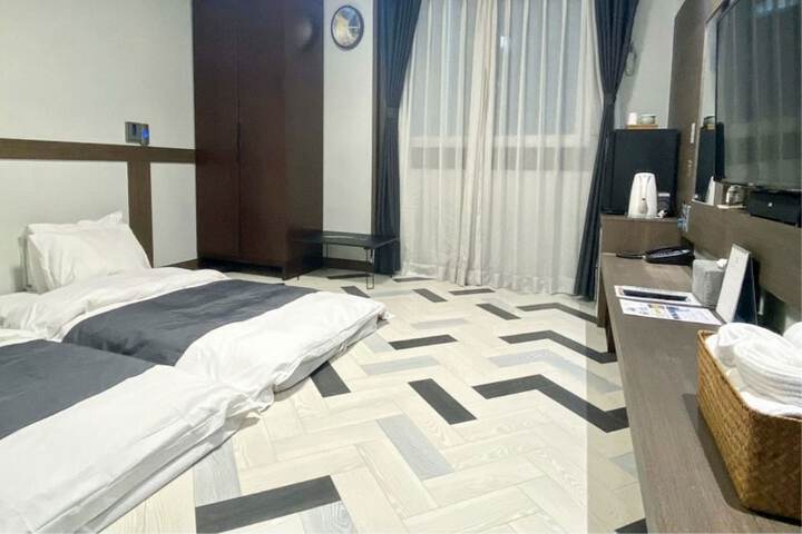 Room 160 of 184