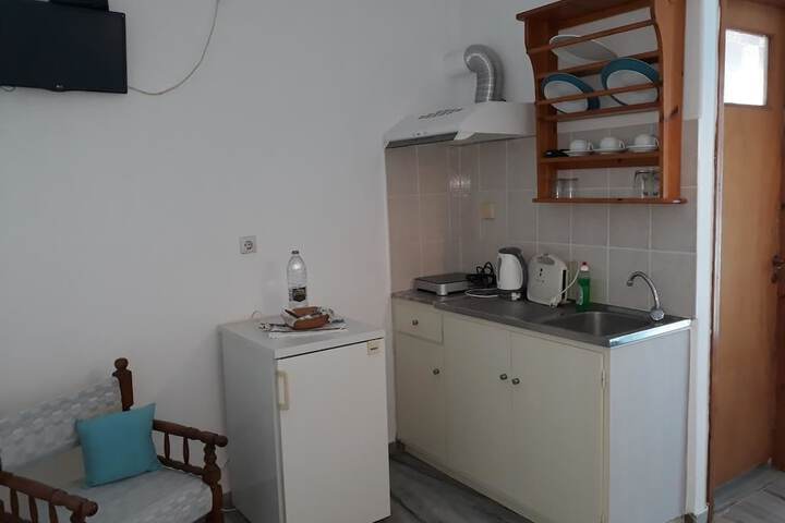 Room 2 of 68