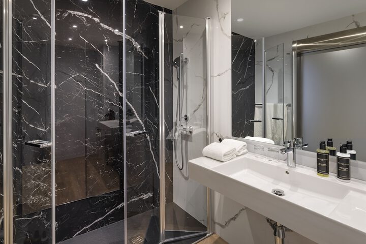 Bath Interior