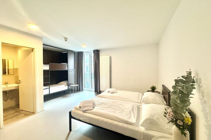 Room 21 of 72