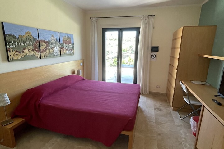Room 17 of 58