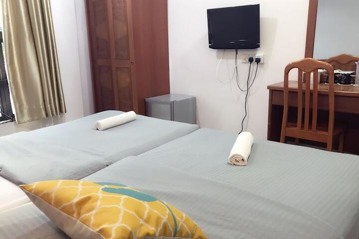 Room 16 of 26