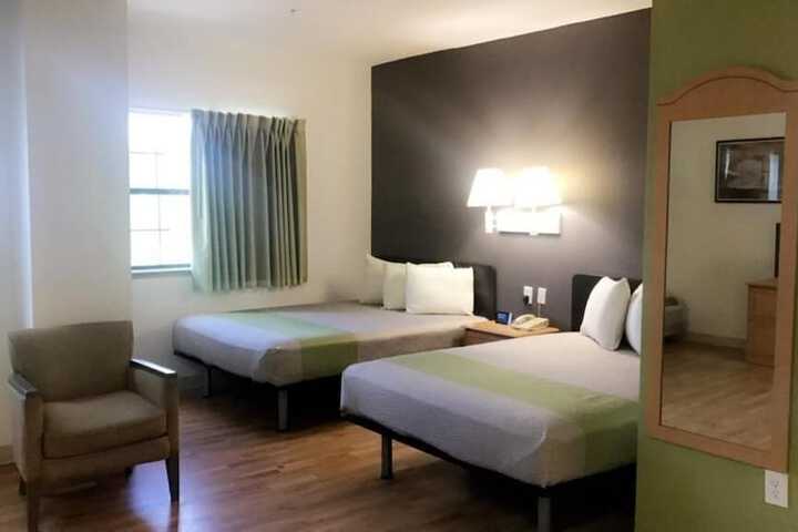 Room 8 of 74