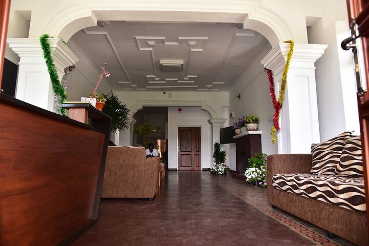 GRAND PEAK TEA GARDEN HOTEL