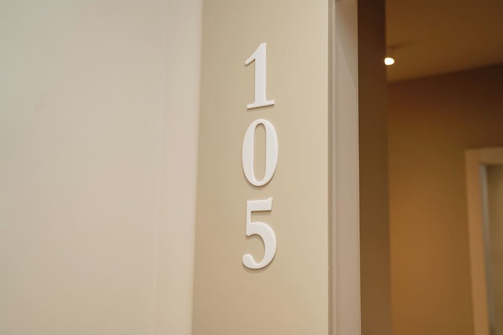 Room 67 of 177