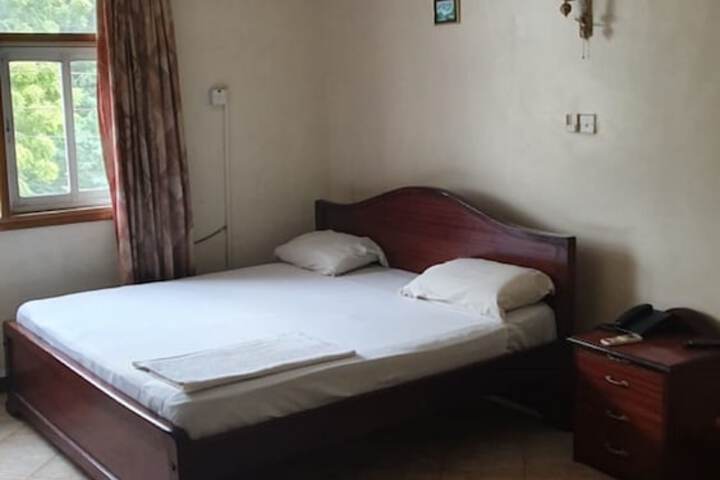 Room 7 of 15