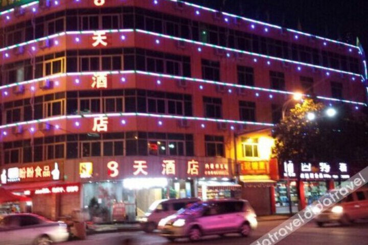 8 Days Hotel