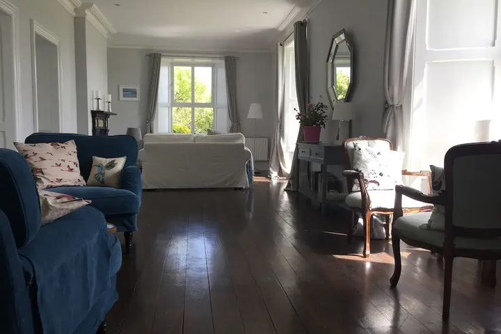 Room 2 of 15