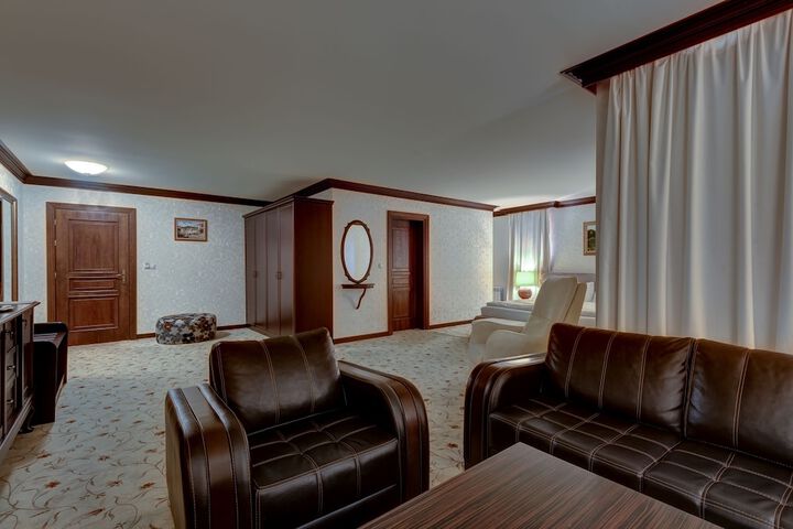 Room 48 of 85