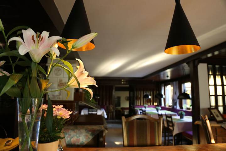 Lounge 97 of 130