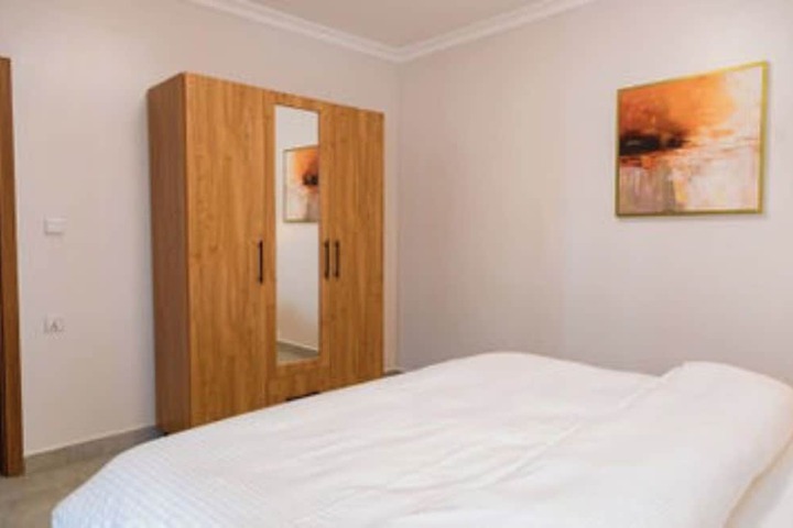 Room 7 of 40