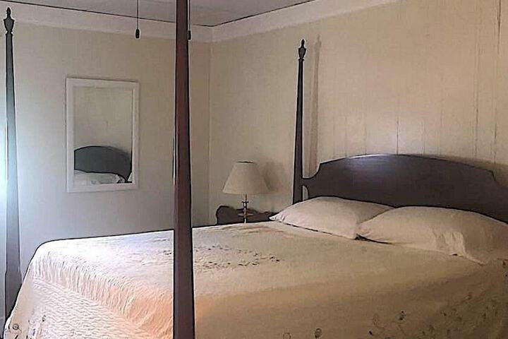 Room 17 of 81