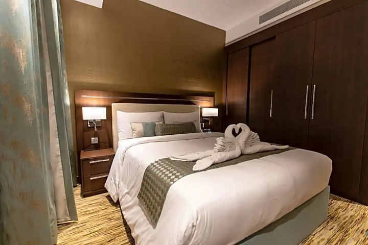 Room 3 of 17