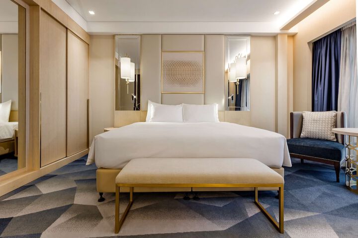 Room 50 of 269