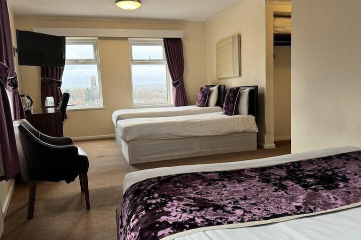 Room 74 of 208