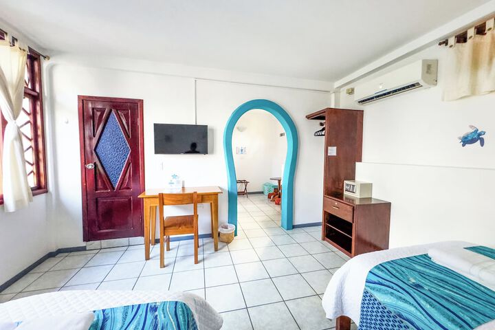 Room 50 of 204