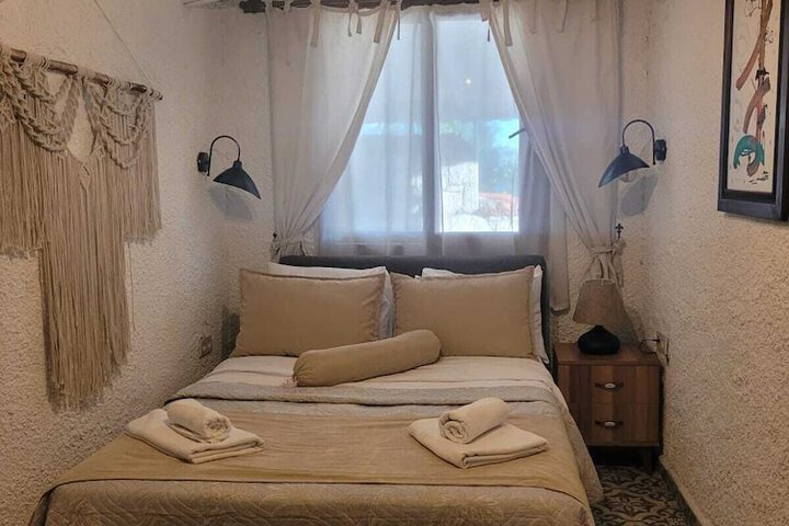 Room 7 of 31