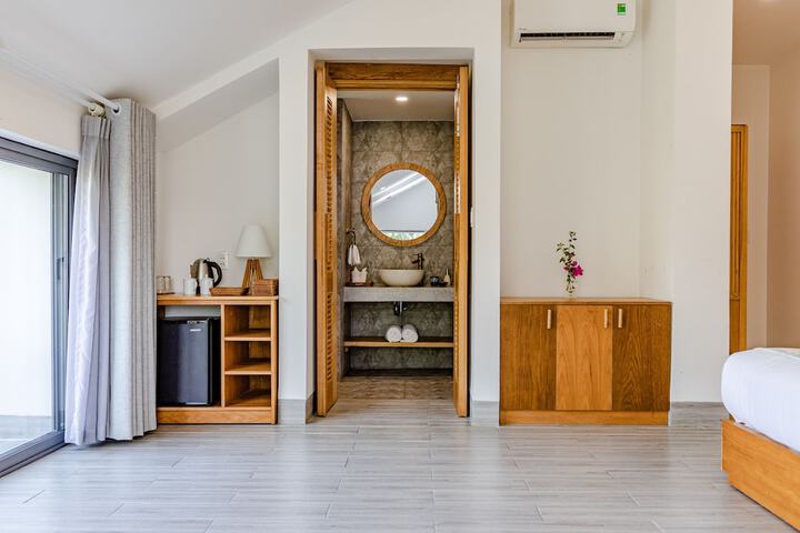 Room 20 of 49