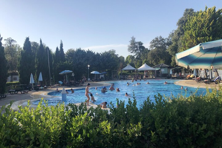 Pool 6 of 19