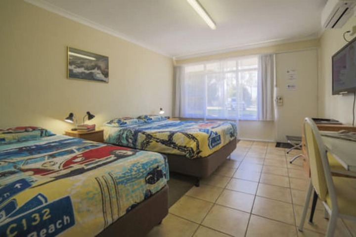 Room 3 of 63