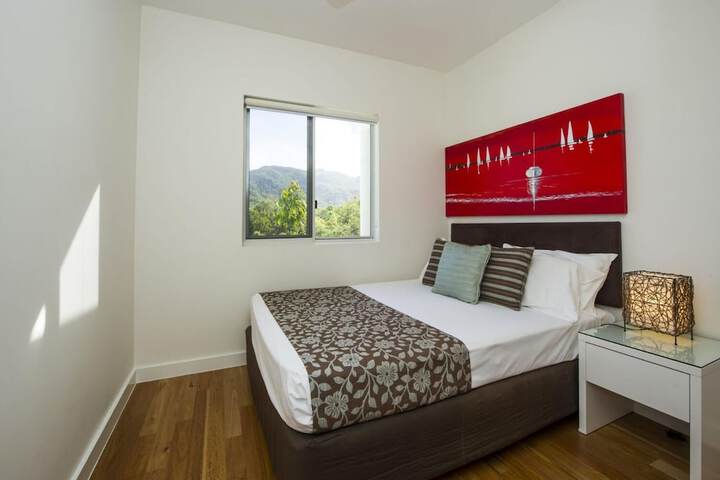 Room 4 of 26