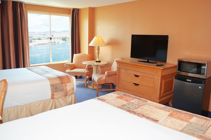 2 Double Beds (4 of 9)
