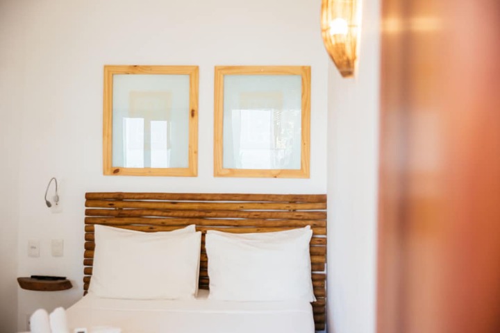 Room 27 of 190