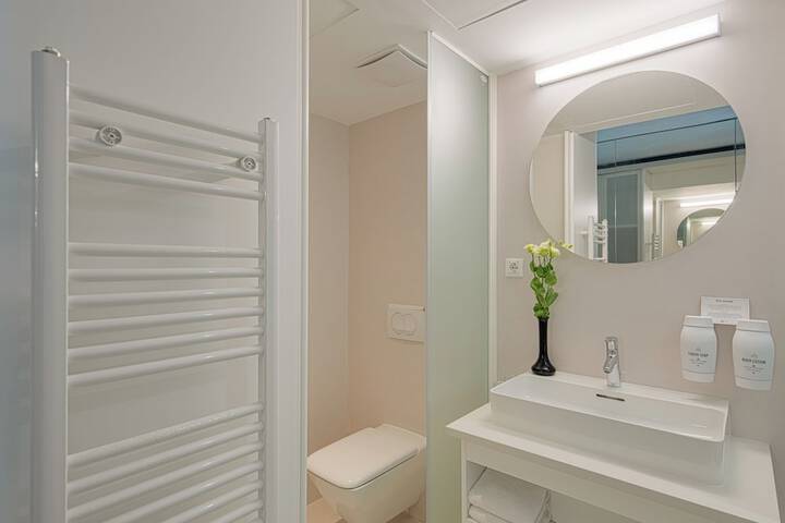 Clean Restrooms