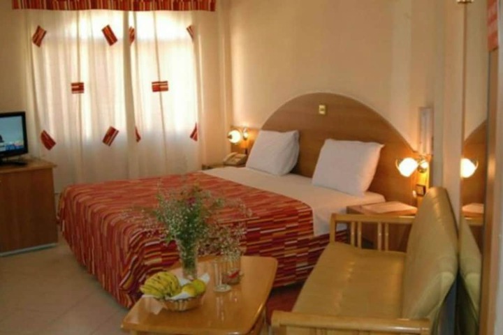 Room 9 of 20