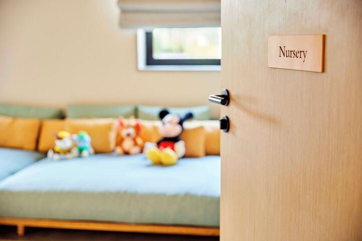 Room 30 of 132