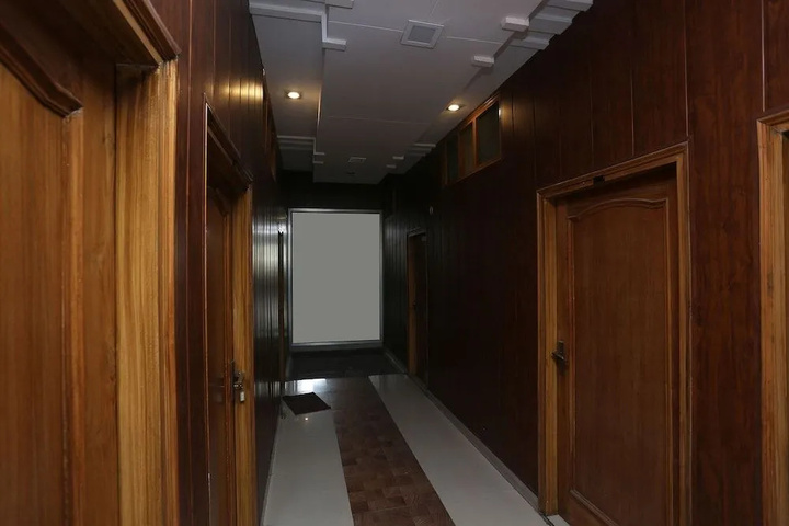 Room 12 of 15