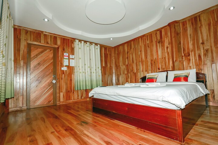Room 2 of 29