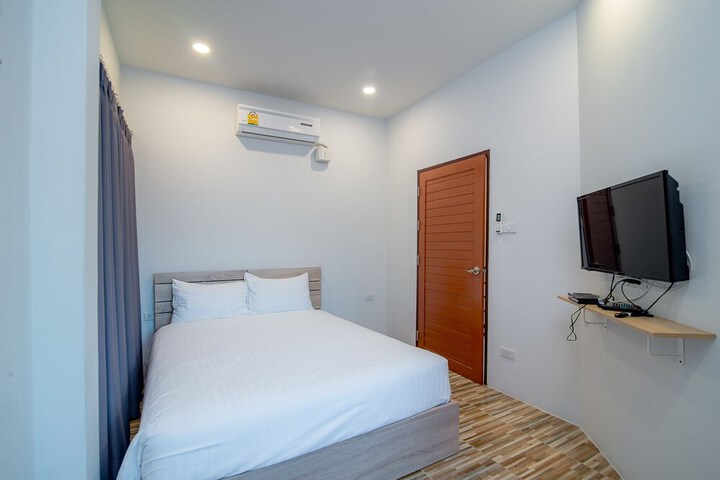 Room 40 of 138