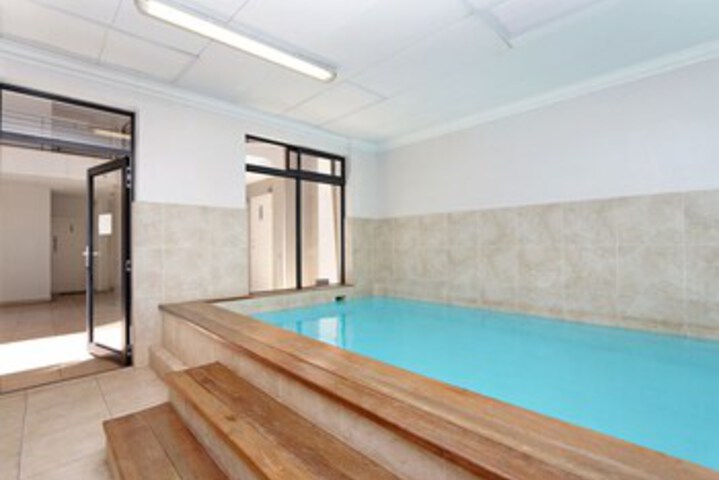 Pool 21 of 31