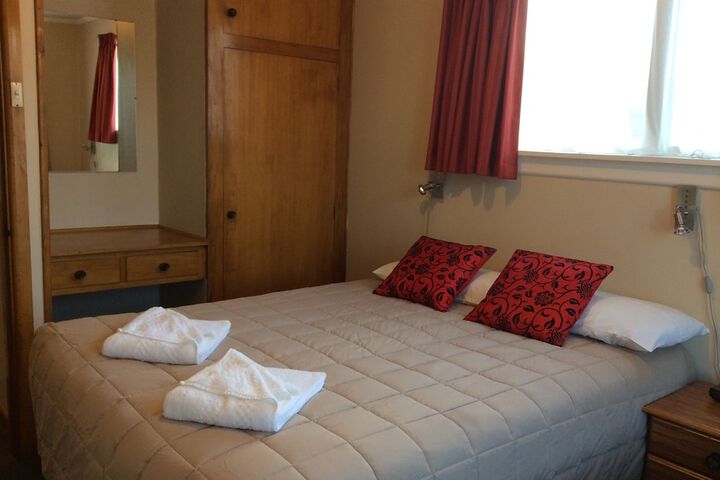 Room 5 of 36
