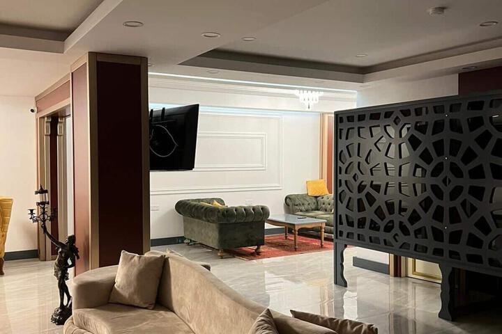 Room 18 of 27